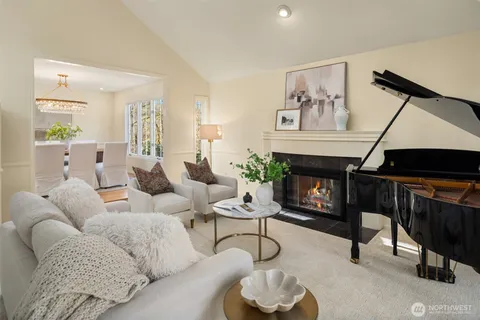 $2,190,000 | 6731 153rd Place Southeast, Bellevue, WA 98006