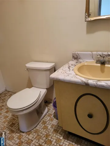 $795,000 | 139 Webster Drive, Wayne, NJ 07470