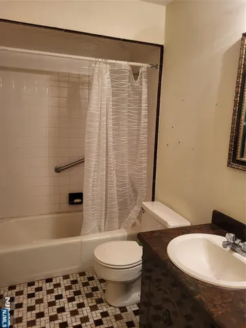 $795,000 | 139 Webster Drive, Wayne, NJ 07470