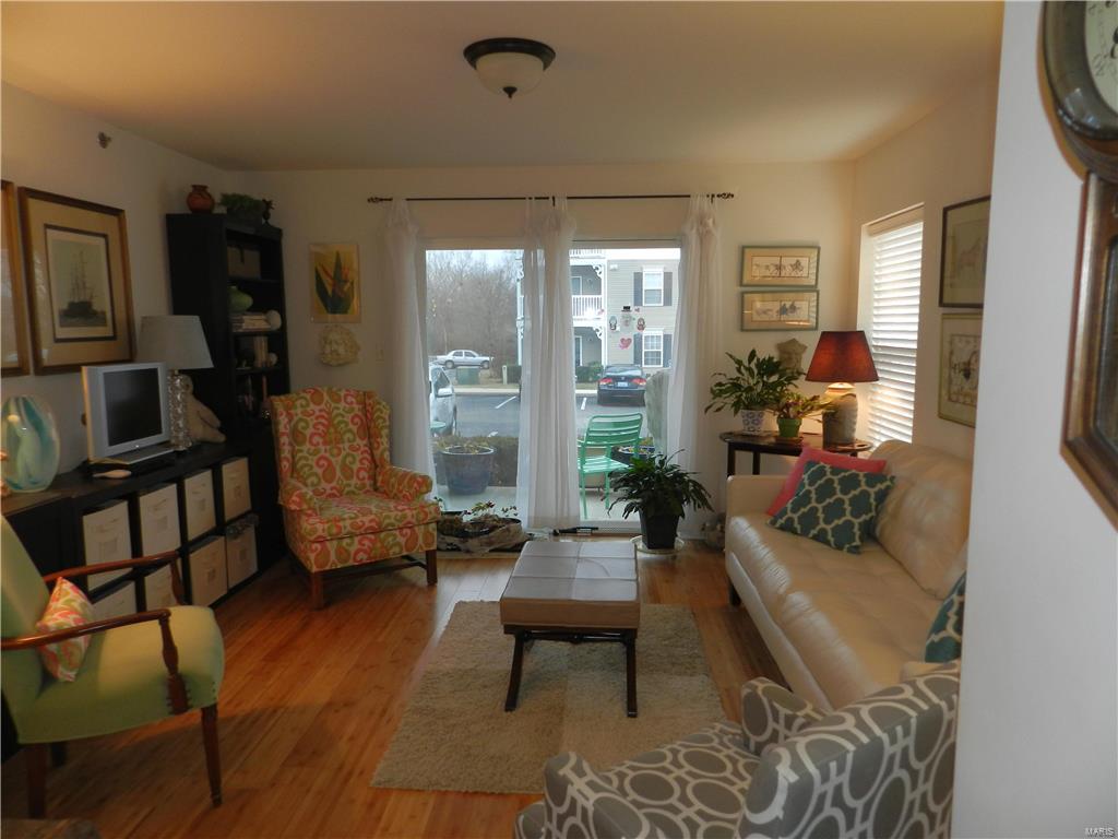 9736 Crayford Road, Unit 6A St. Louis, MO 63123 - Photo 6 of 15 Gallery Image 6