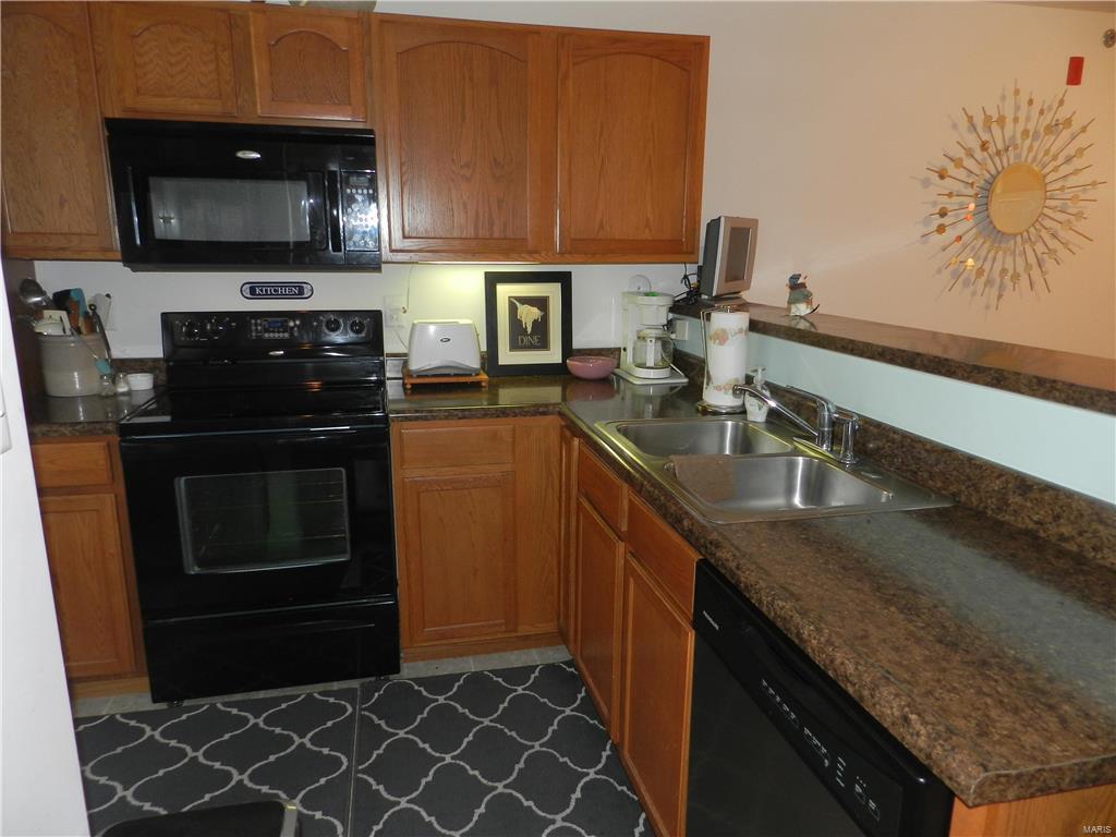 9736 Crayford Road, Unit 6A St. Louis, MO 63123 - Photo 9 of 15 Gallery Image 9