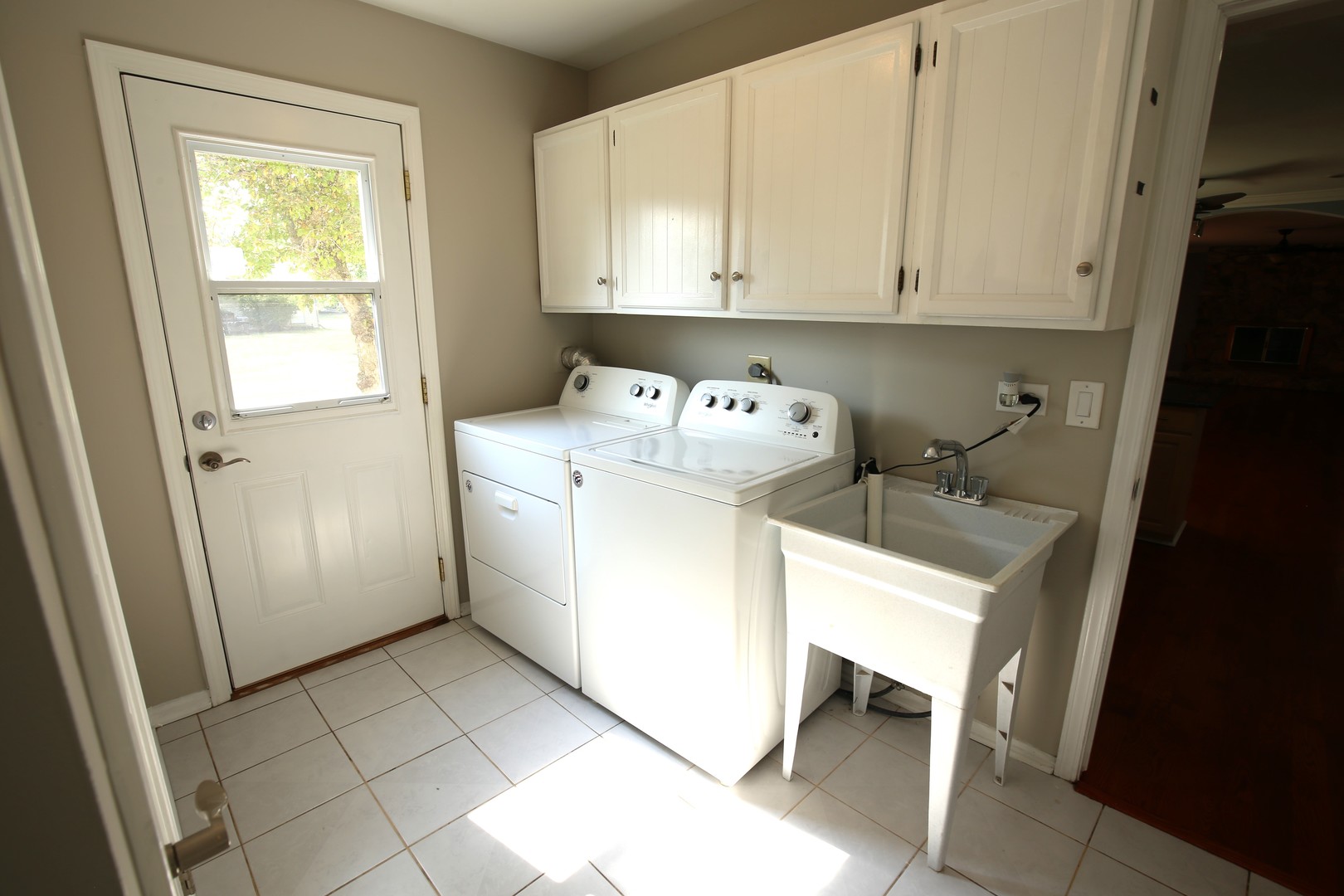 2603 Old Mill Lane Rolling Meadows, IL 60008 - Photo 19 of 45 a utility room with dryer and washer