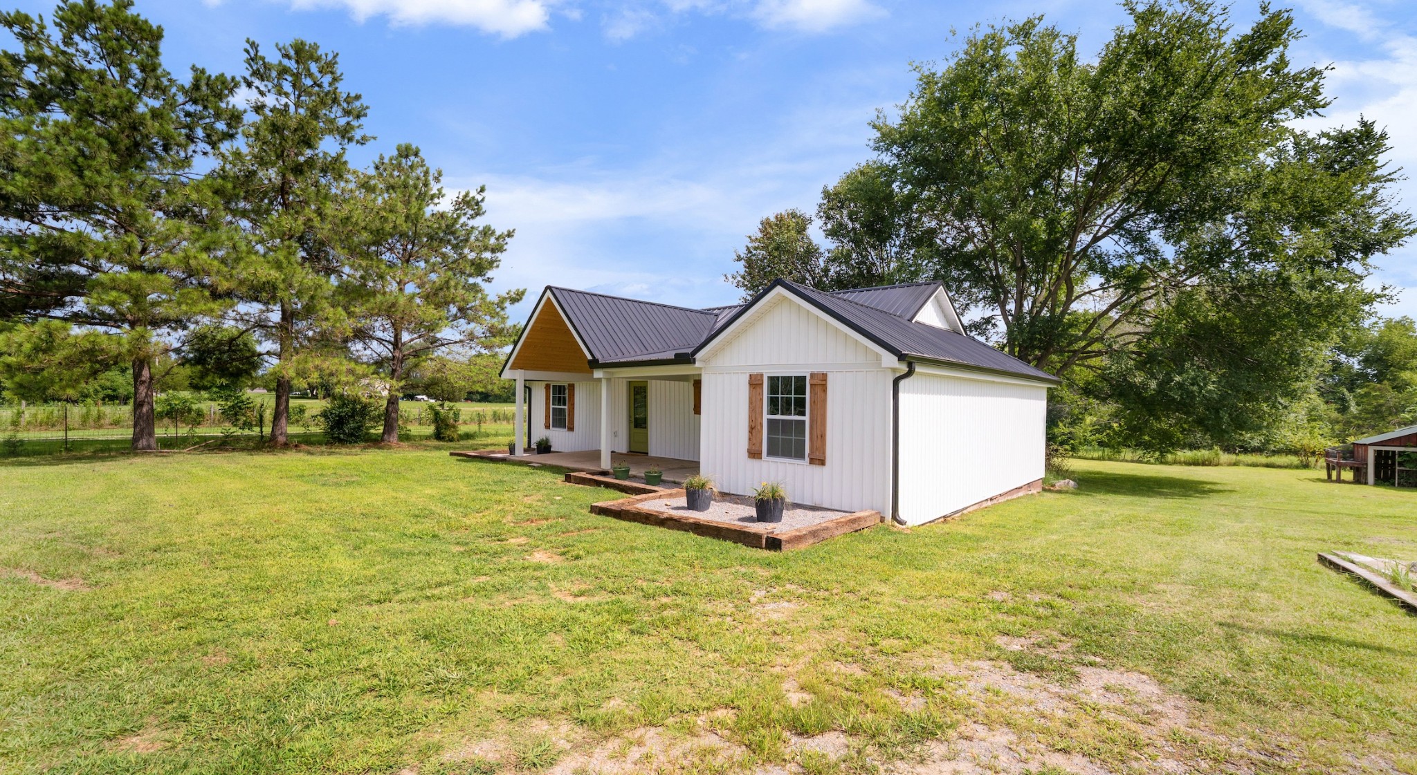 1601 Maple Valley Road Charlotte, TN 37036 - Photo 2 of 24 Gallery Image 2