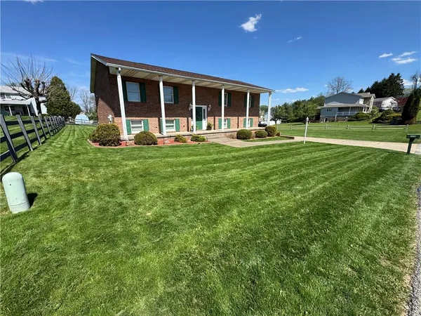 $349,900 | 208 Pats Drive, Rostraver Township, PA 15012