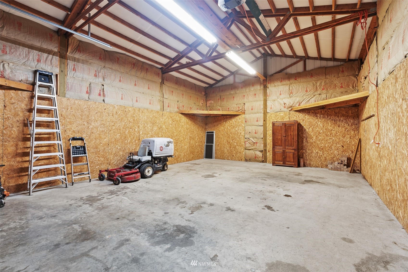 257 Riverside Road Sequim, WA 98382 - Photo 32 of 40 a view of garage