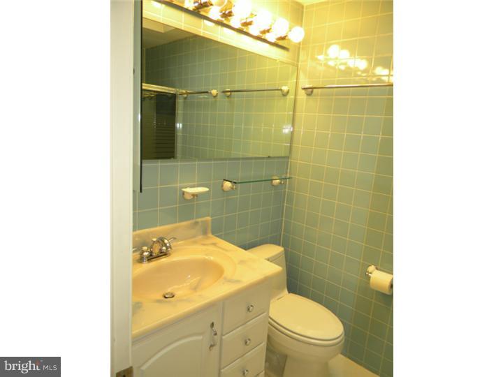 3218 Atmore Road Philadelphia, PA 19154 - Photo 15 of 24