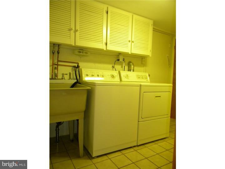 3218 Atmore Road Philadelphia, PA 19154 - Photo 20 of 24