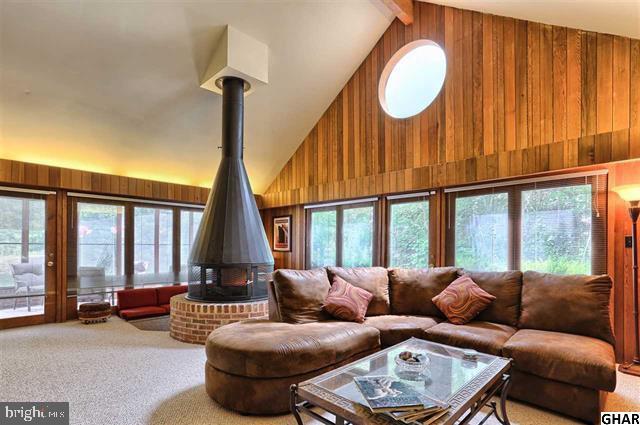 2829 Fairview Road Camp Hill, PA 17011 - Photo 4 of 25 Gallery Image 4