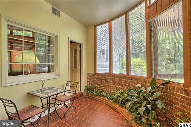 2829 Fairview Road Camp Hill, PA 17011 - Photo 6 of 25 Gallery Image 6