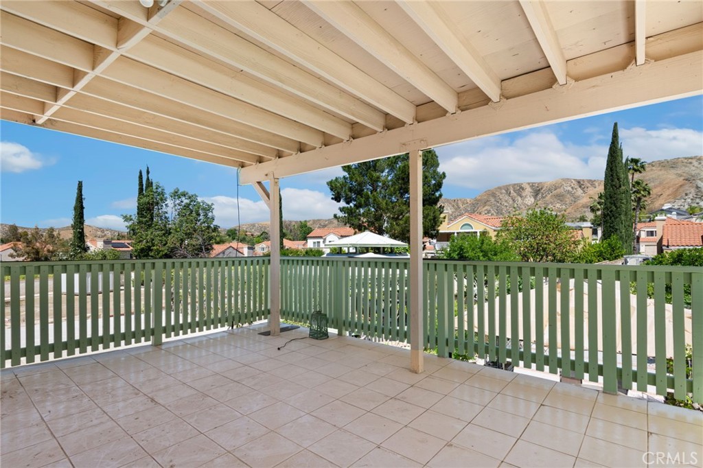 3047 Prado Lane Colton, CA 92324 - Photo 42 of 51 a view of a backyard from a balcony