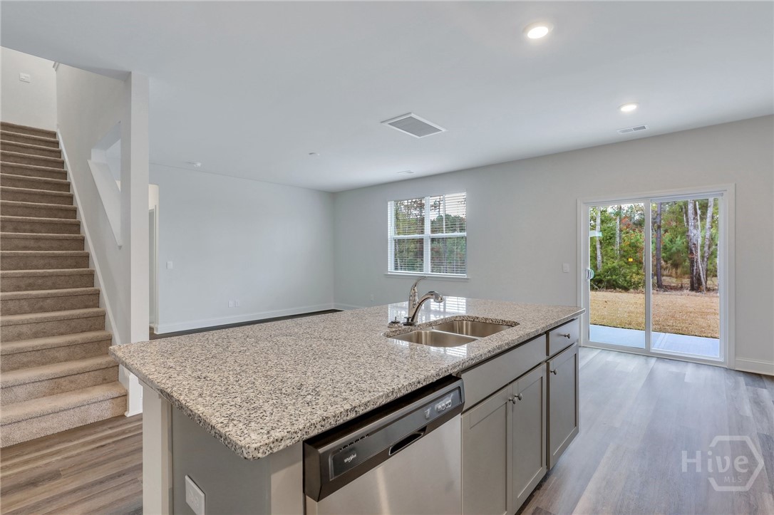 240 Logging Hill Drive Richmond Hill, GA 31324 - Photo 9 of 36