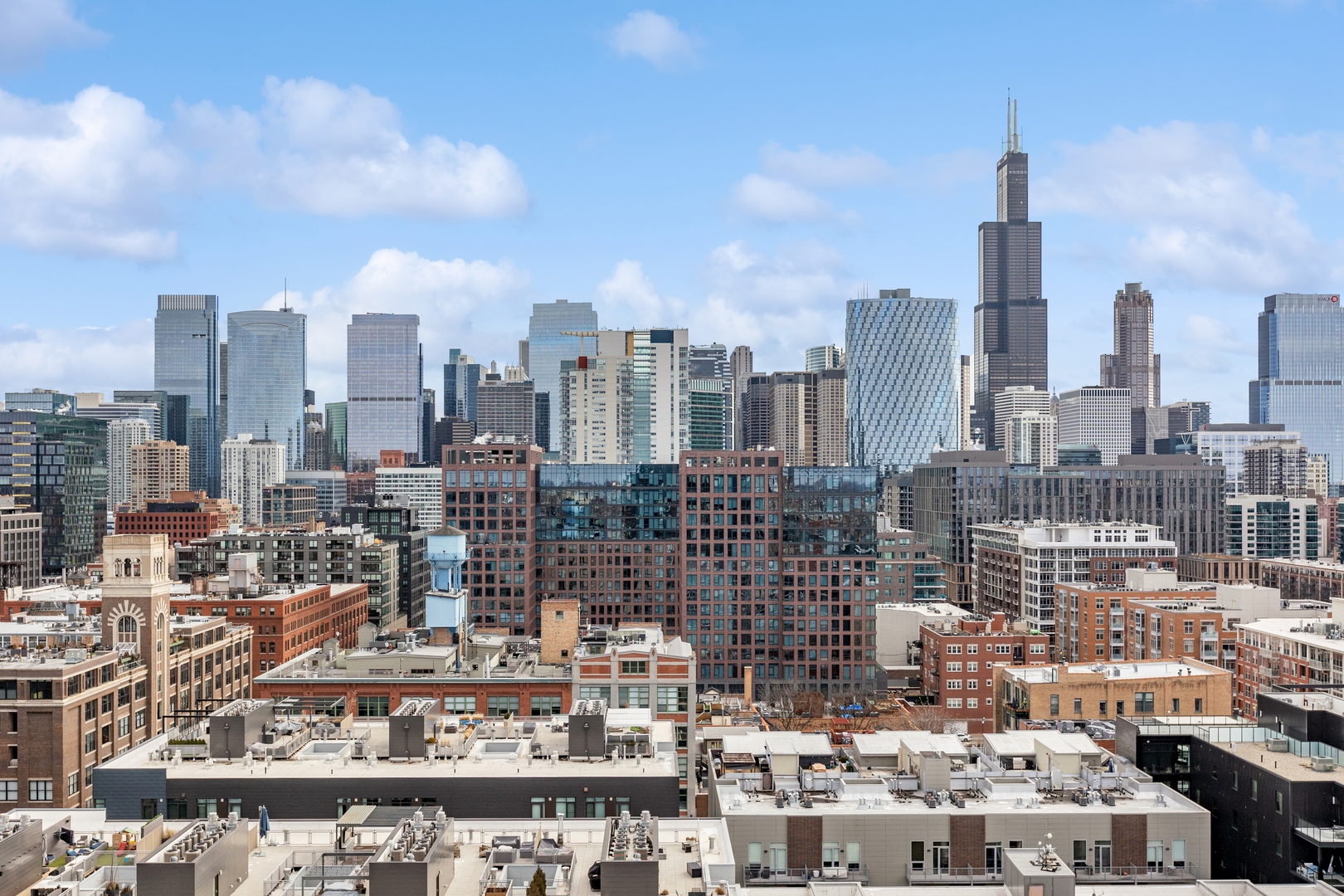 21 North May Street, Unit 1402 Chicago, IL 60607 - Photo 4 of 49 a city view with lot of high rise buildings