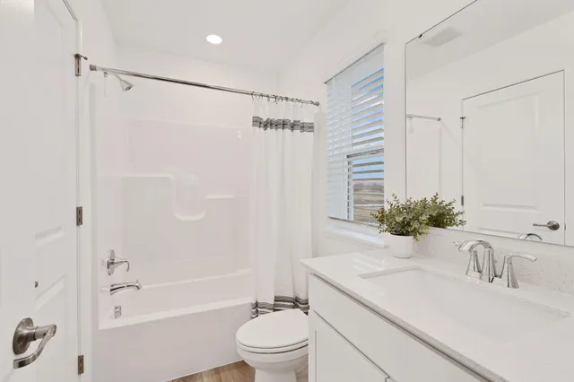 $3,380 | 451 East 127th Place, Crown Point, IN 46307