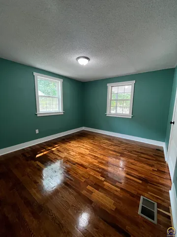 $155,000 | 634 Lincoln Street, Emporia, KS 66801