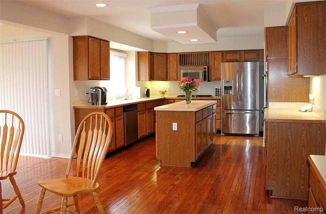 47193 Eastbourne Road Canton, MI 48188 - Photo 21 of 59 IMG_3390.JPG