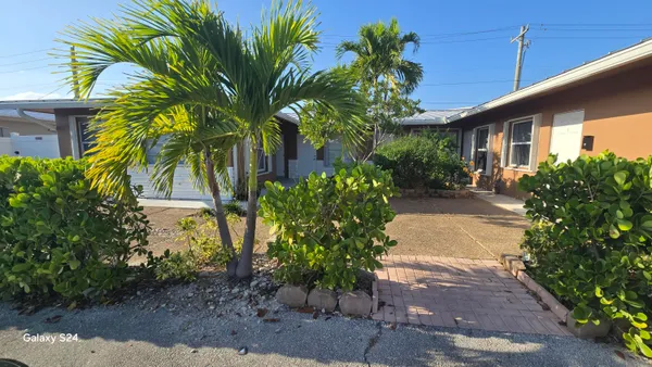 $2,600 | 1019 Southeast 3rd Street, Unit 3, Deerfield Beach, FL 33441