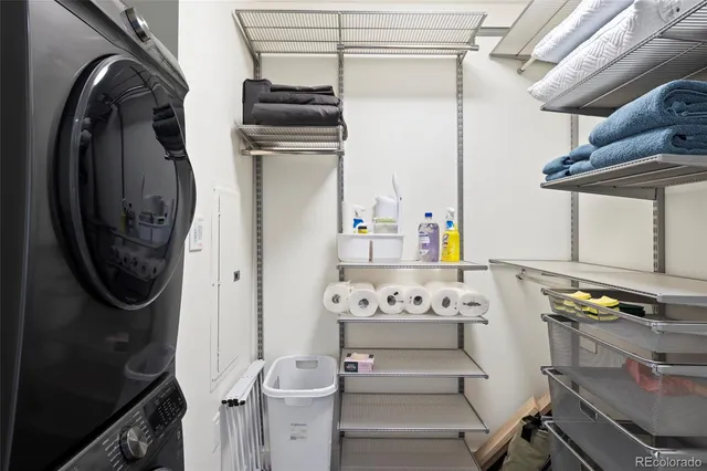 a view of a utility room with washer and dryer