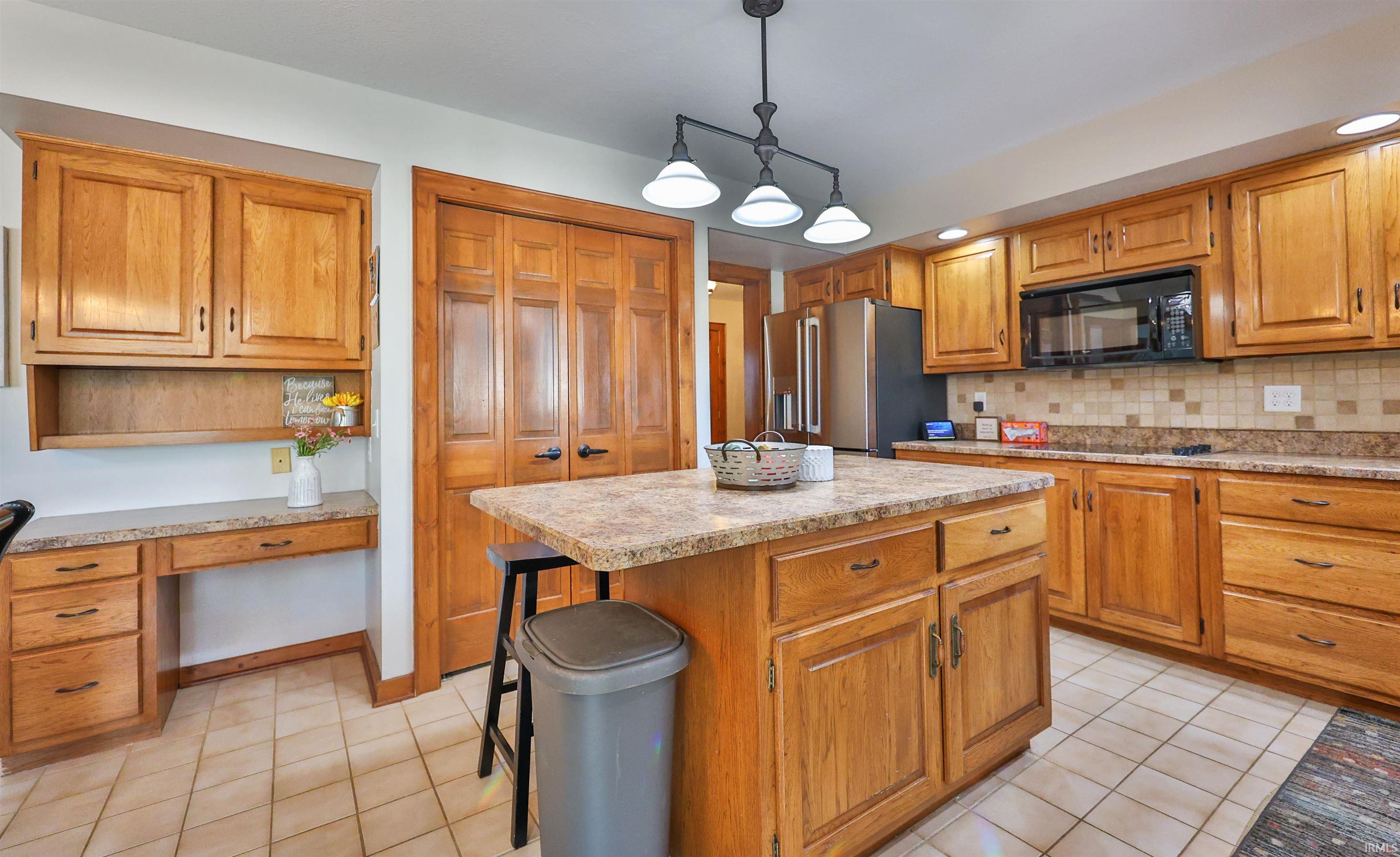 4924 Litchfield Road Fort Wayne, IN 46835 - Photo 9 of 36