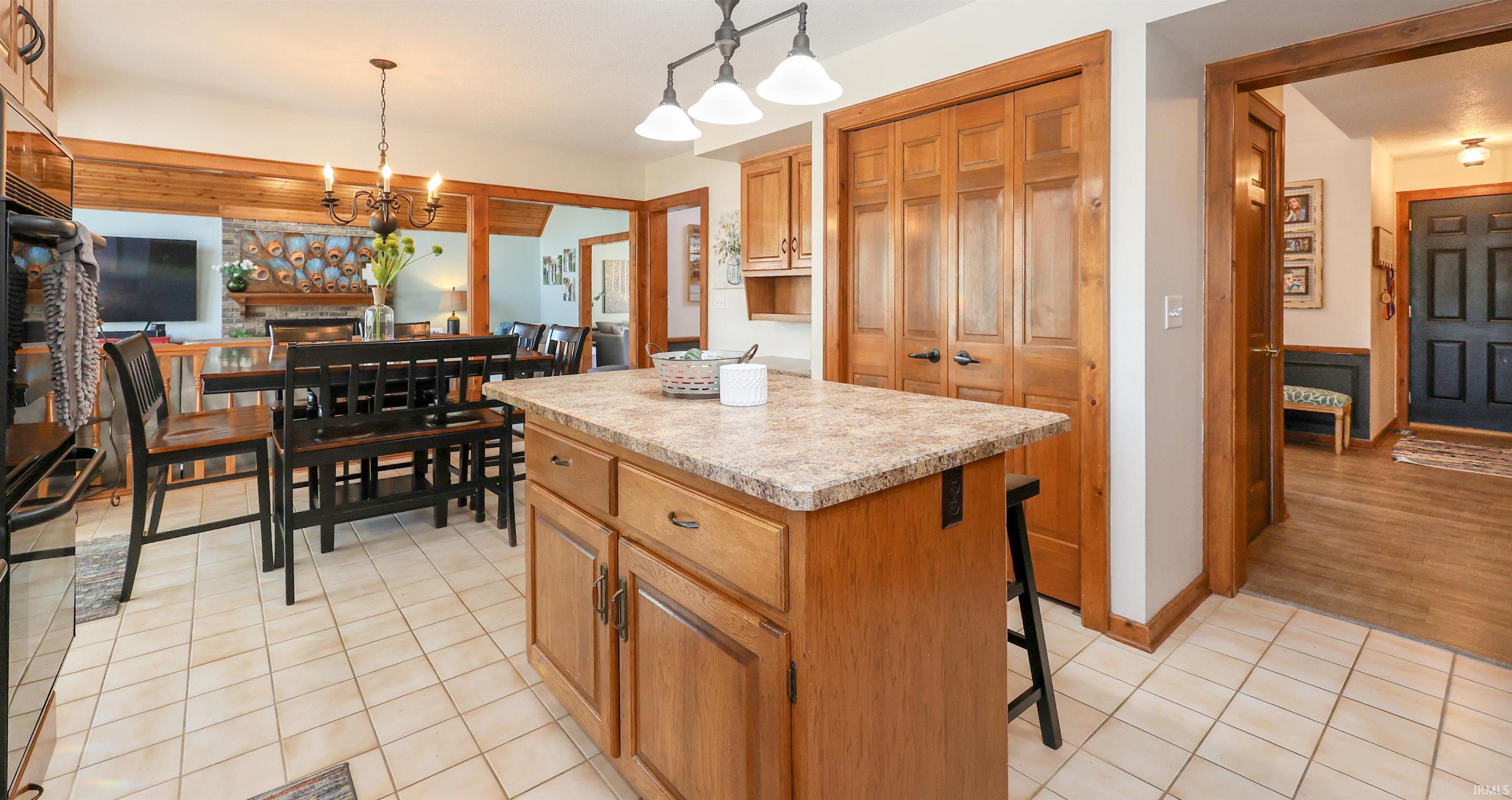 4924 Litchfield Road Fort Wayne, IN 46835 - Photo 10 of 36