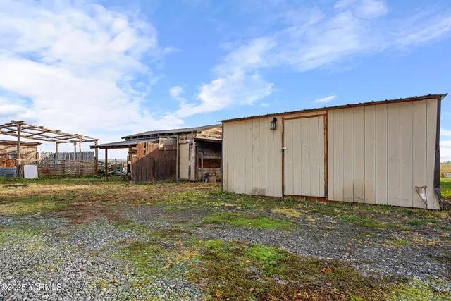 $225,000 | 1081 Tecumseh Road, White Swan, WA 98952