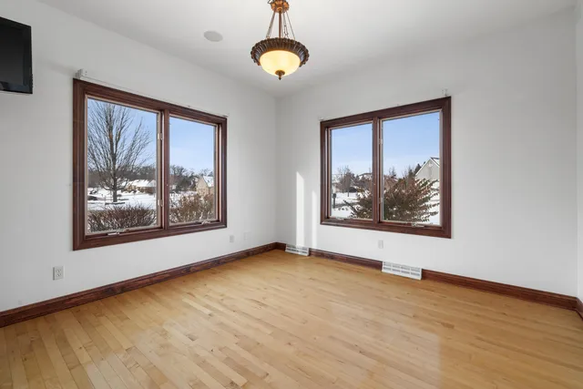 $749,900 | 145 Victoria Circle, Union Grove, WI 53182