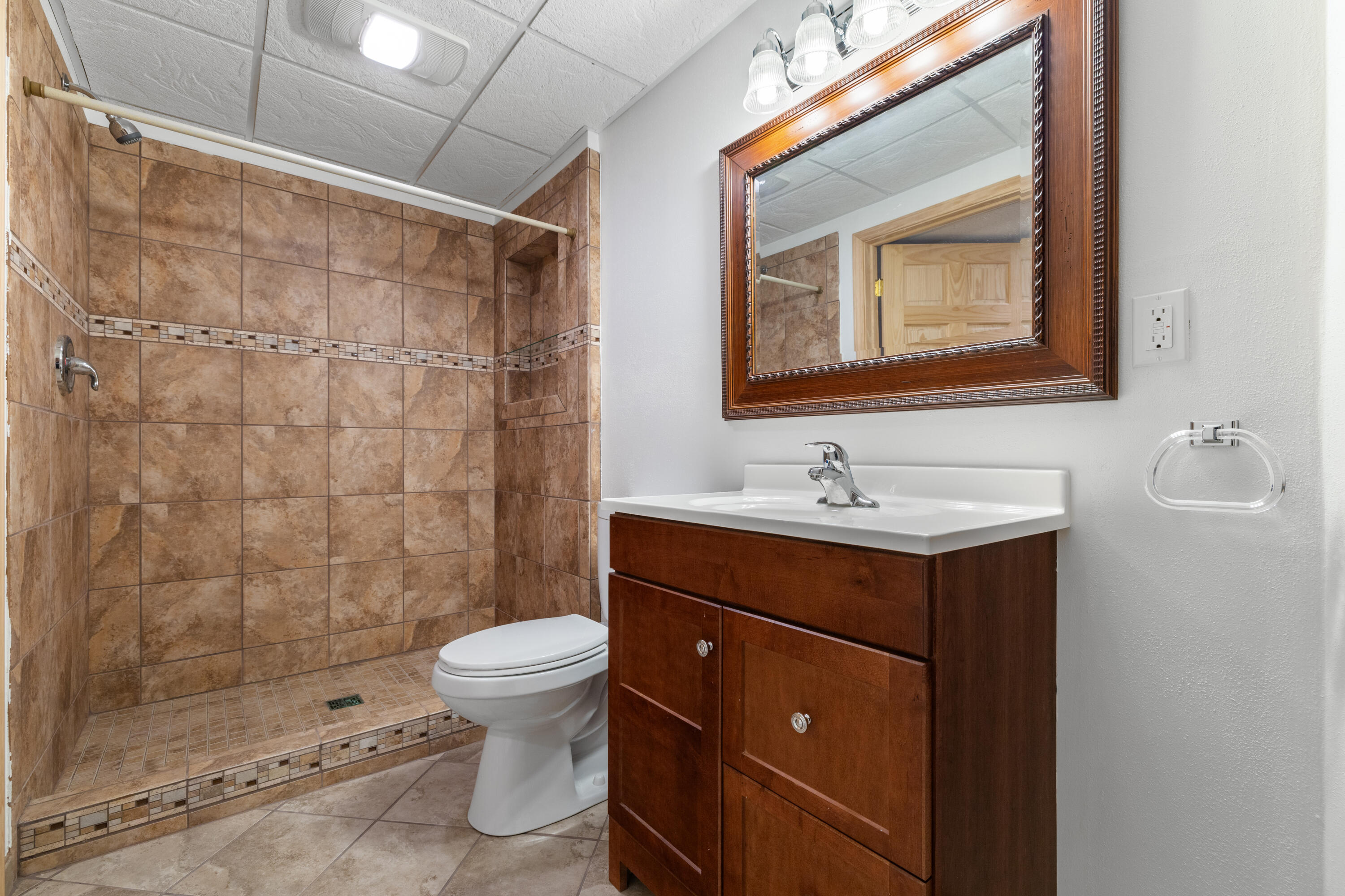 145 Victoria Circle Union Grove, WI 53182 - Photo 54 of 83 Basment Full Bath