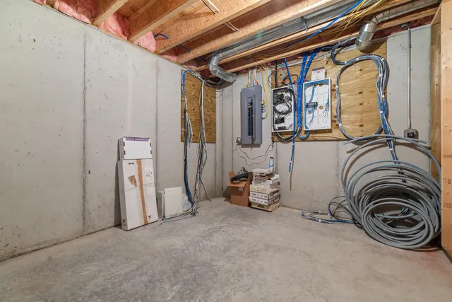 $749,900 | 145 Victoria Circle, Union Grove, WI 53182