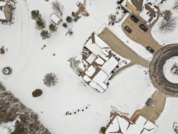 $749,900 | 145 Victoria Circle, Union Grove, WI 53182