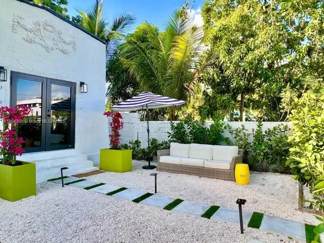 $4,800 | 8280 Northeast 1st Place, Miami, FL 33138