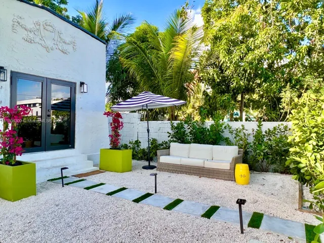 $4,800 | 8280 Northeast 1st Place, Miami, FL 33138