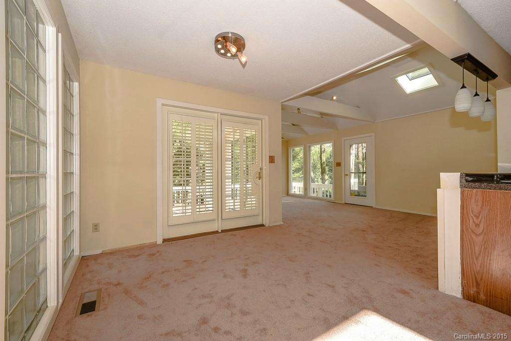9800 Carlsbad Road Charlotte, NC 28270 - Photo 10 of 21 Gallery Image 10