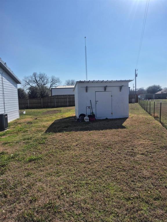 438 Silver River Road Gholson, TX 76705 - Photo 36 of 39 a view of a terrace