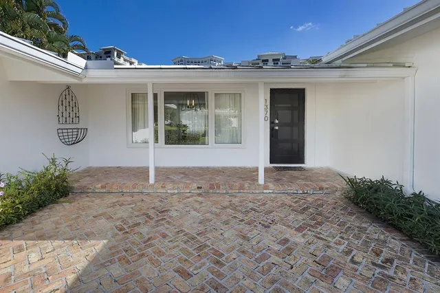 a view of a house with a outdoor space