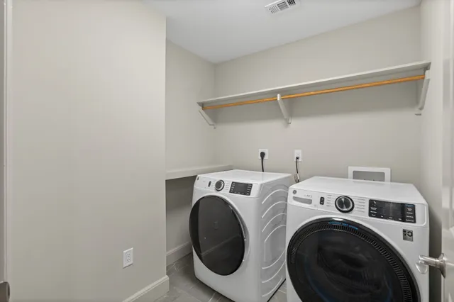 $3,517 | 2511 Willowick Road, Unit 539, Houston, TX 77027