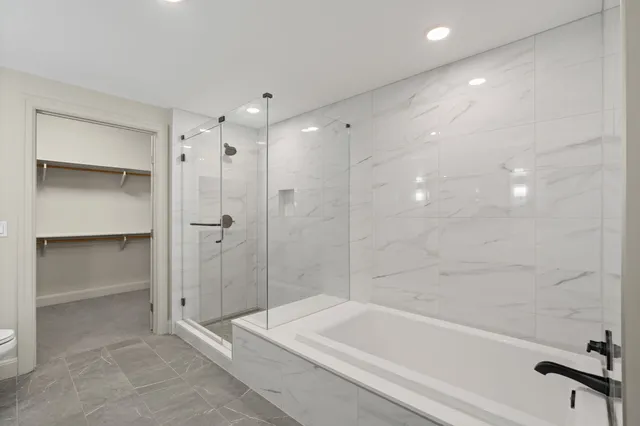 $3,517 | 2511 Willowick Road, Unit 539, Houston, TX 77027