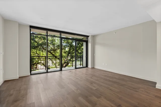 $3,517 | 2511 Willowick Road, Unit 539, Houston, TX 77027