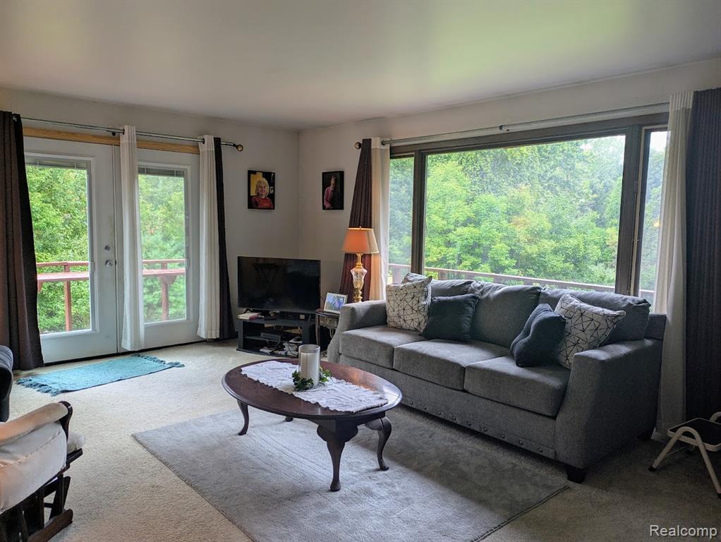 4050 Hunters Creek Road Metamora, MI 48455 - Photo 6 of 36 Gallery Image 6