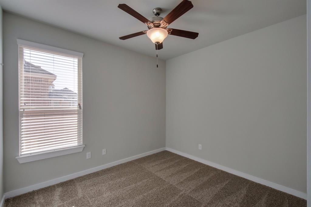 912 Skyview Drive Midlothian, TX 76065 - Photo 11 of 12