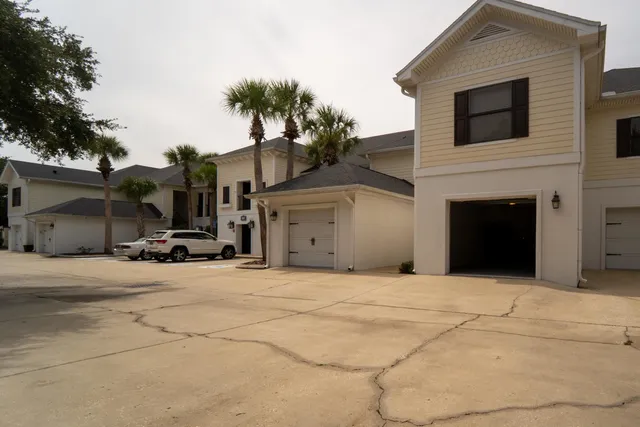 $1,900 | 101 Laurel Wood Way, Unit 103, St. Augustine, FL 32086