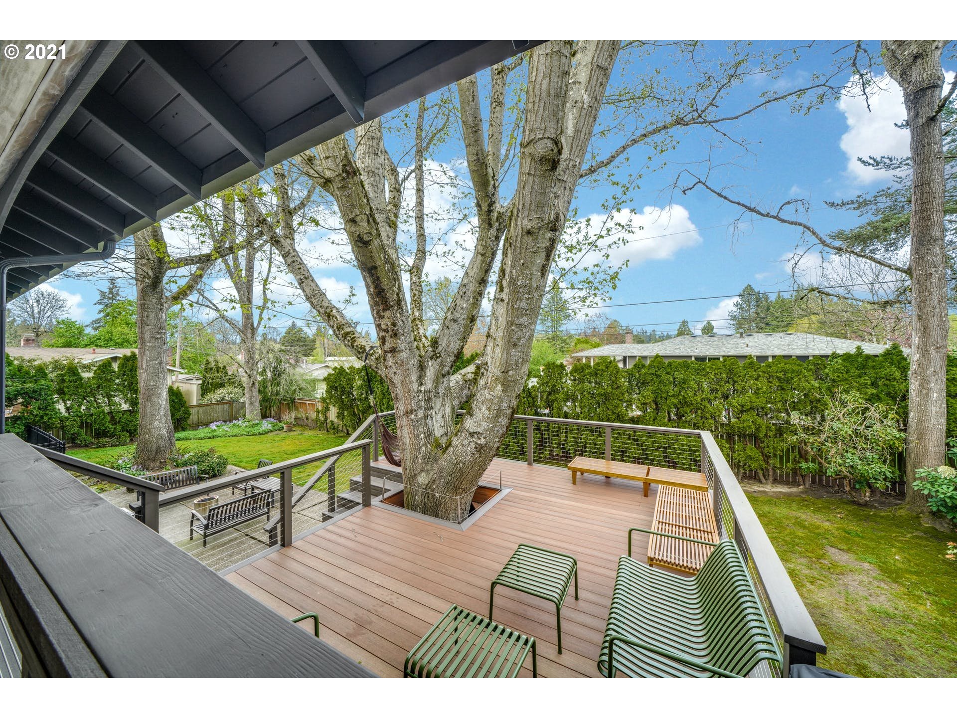 9055 Southwest Jamieson Road Portland, OR 97225 - Photo 27 of 32 Gallery Image 27