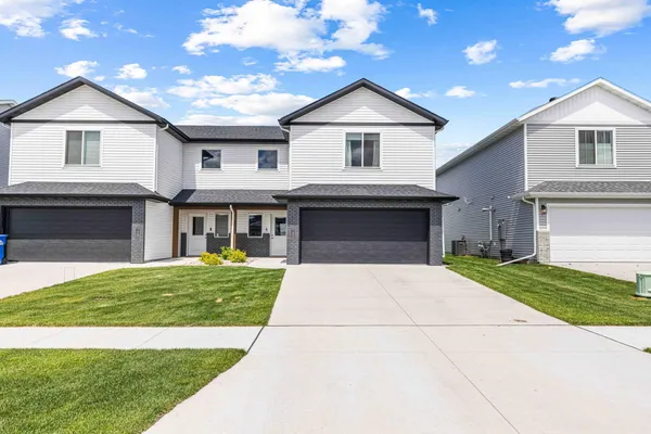 $309,900 | 1445 68th Avenue South, Fargo, ND 58104