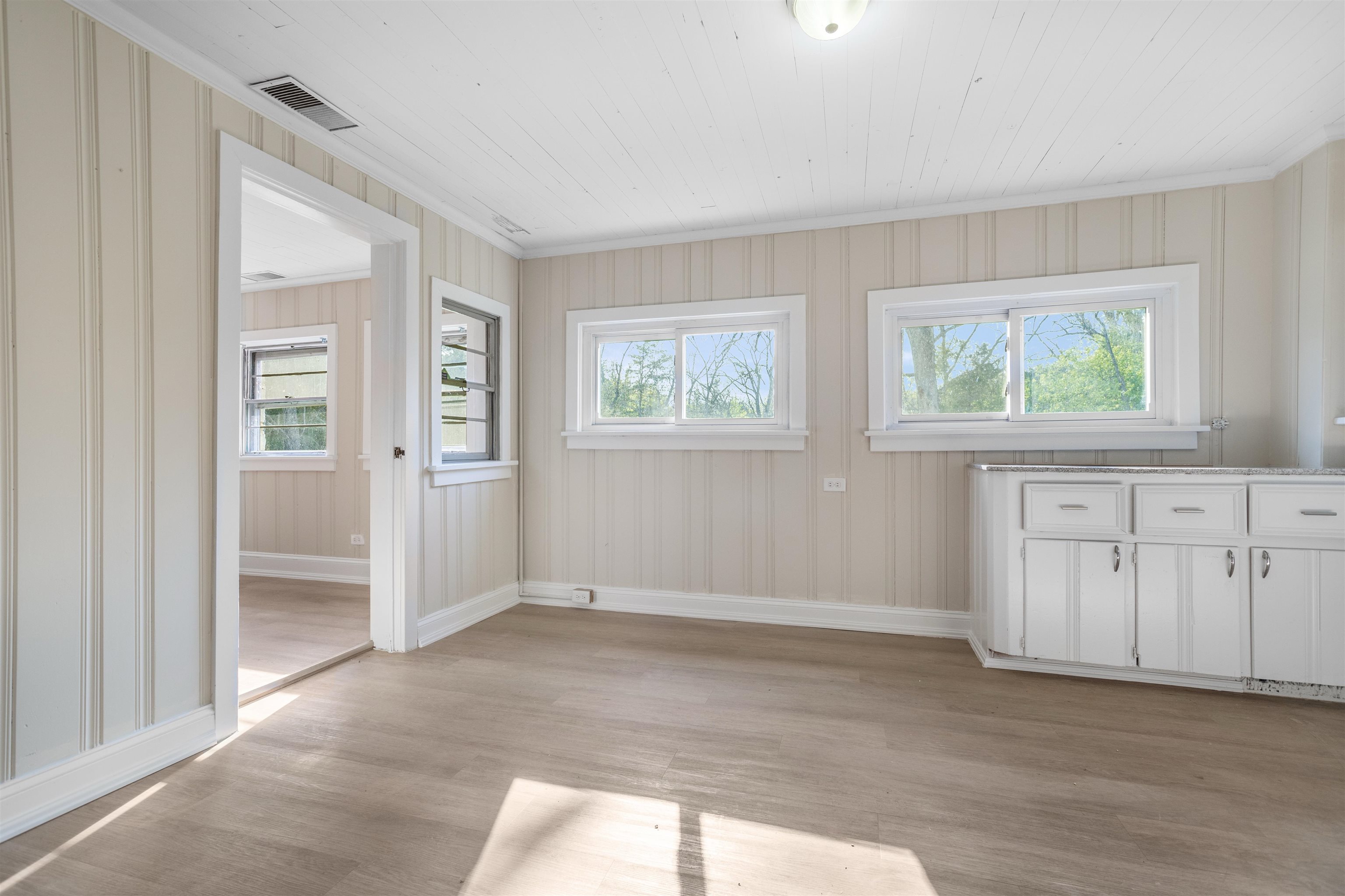 1641 Smithland Road Harrisonburg, VA 22802 - Photo 17 of 44 an empty room with windows