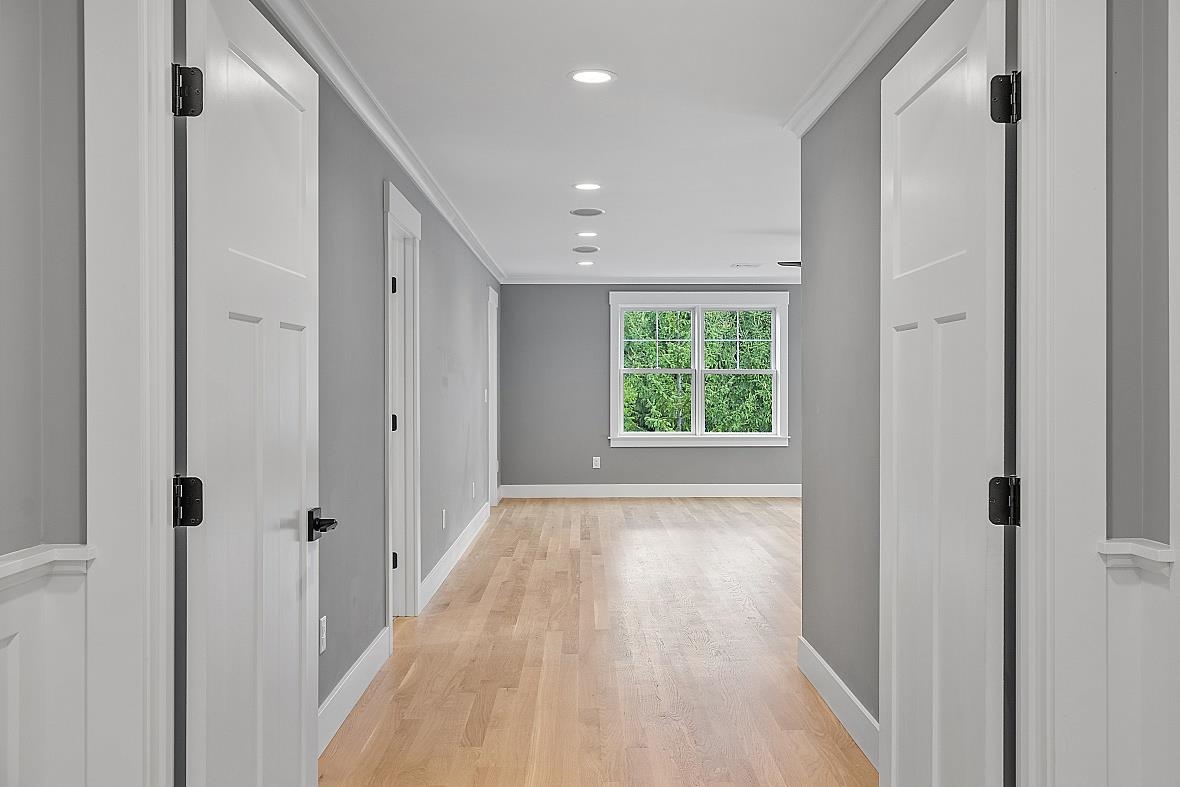 4 Leeds Road Windham, NH 03087 - Photo 24 of 40