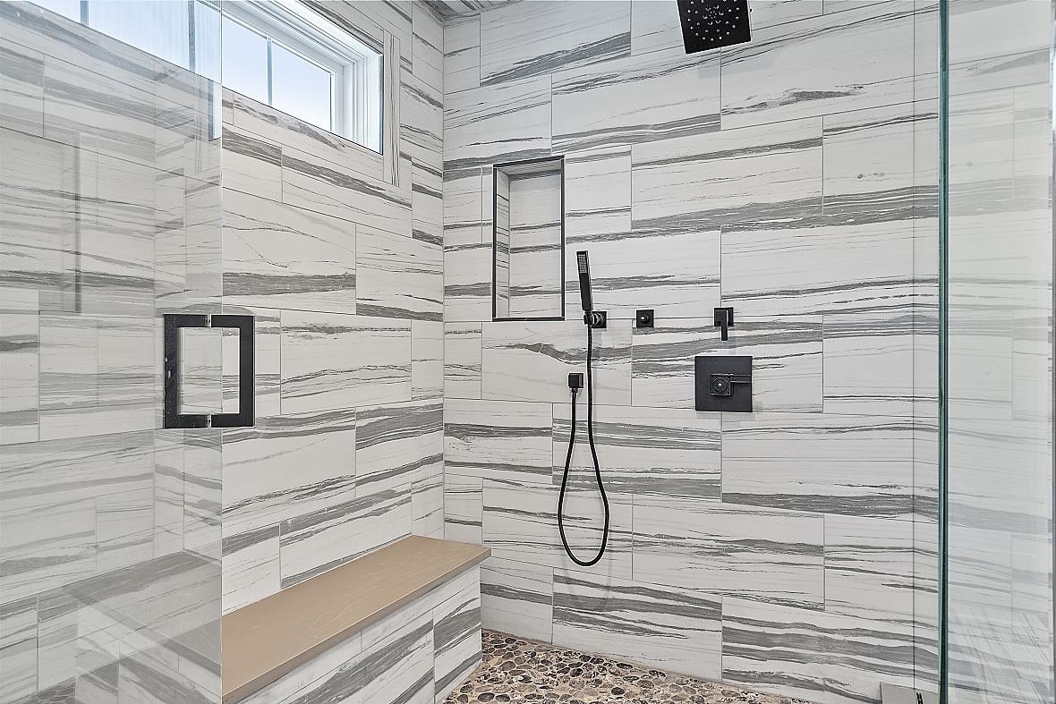 4 Leeds Road Windham, NH 03087 - Photo 31 of 40