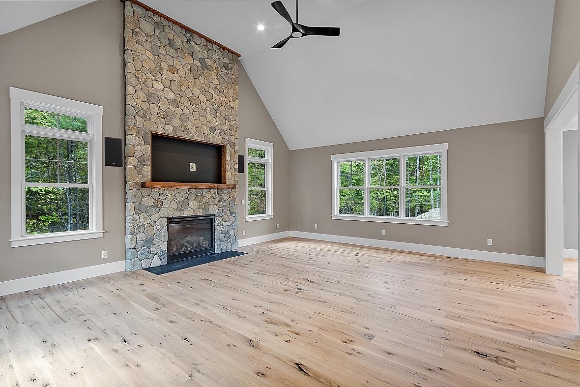 4 Leeds Road Windham, NH 03087 - Photo 6 of 40