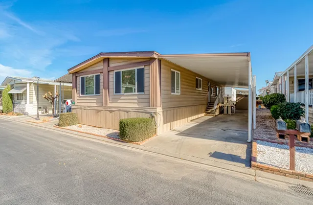 a house view with a outdoor space