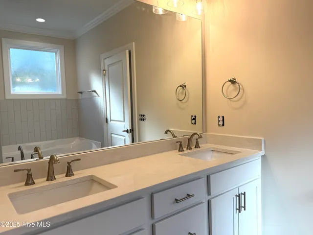 $588,999 | 492 Longleaf Drive, West End, NC 27376