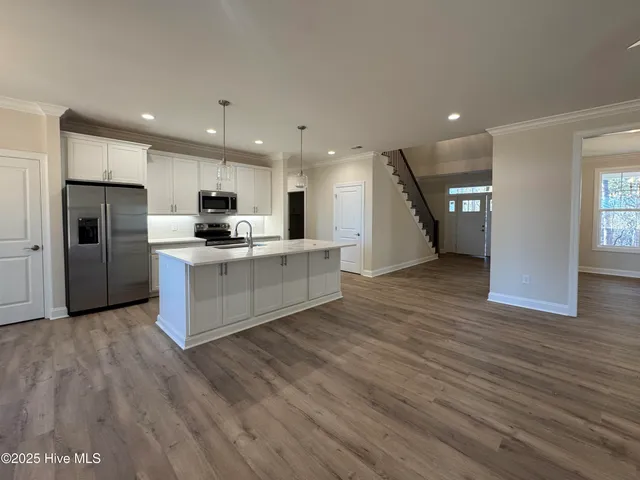 $588,999 | 492 Longleaf Drive, West End, NC 27376