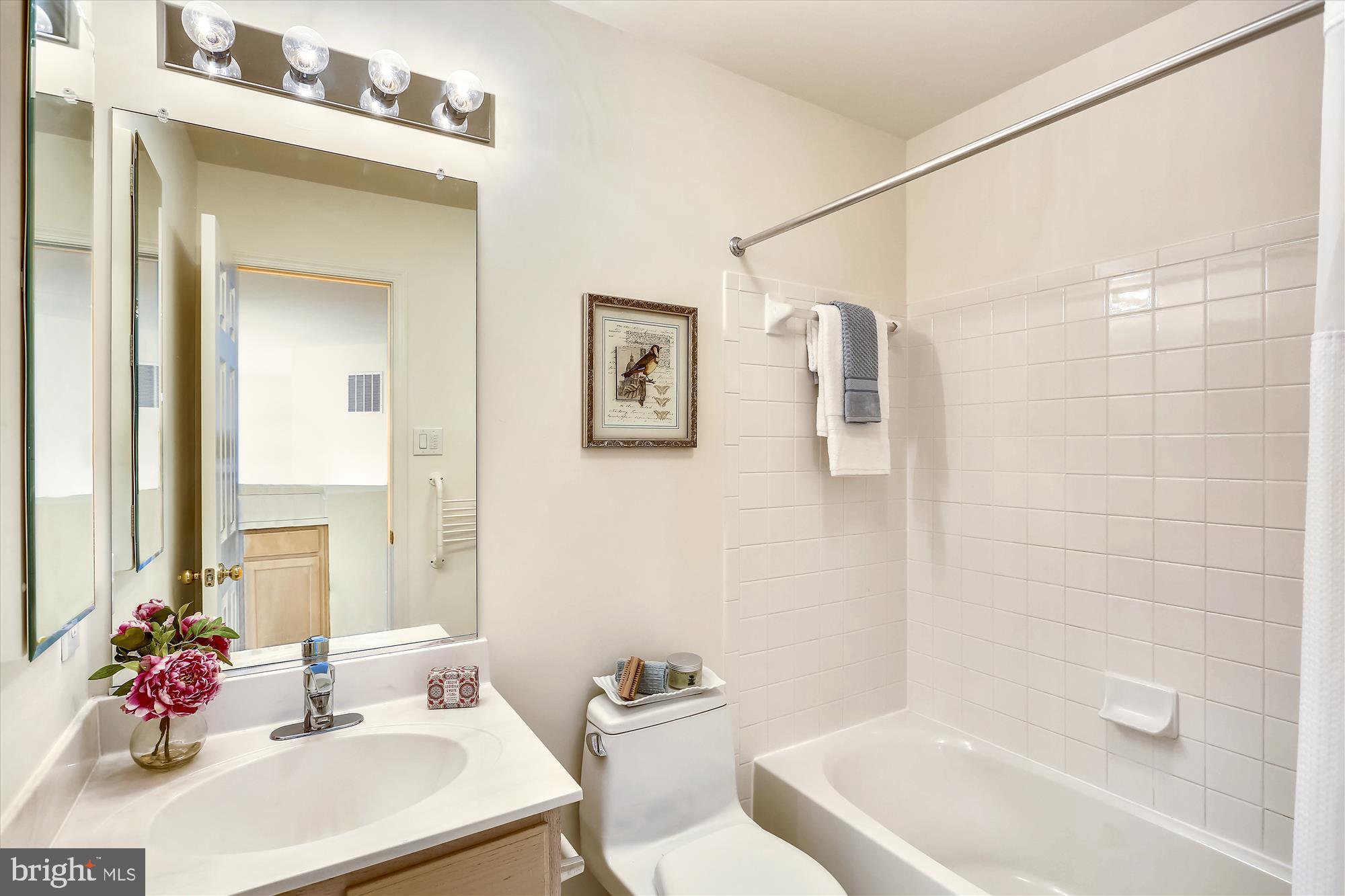 13317 Copper Ridge Road Germantown, MD 20874 - Photo 22 of 30 Bathroom