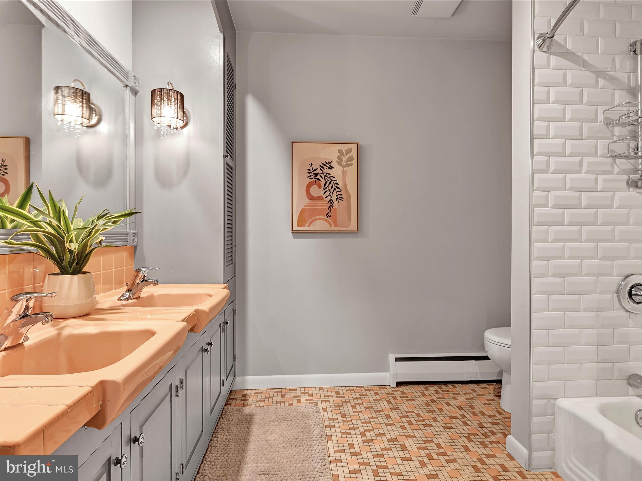 1614 Meadowlark Road Reading, PA 19610 - Photo 31 of 57 Bathroom